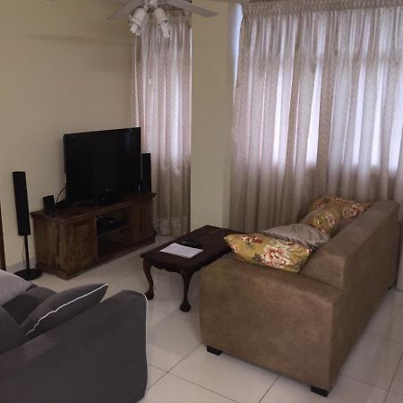 South Coast Beachfront Holiday Apartments Amanzimtoti Luaran gambar