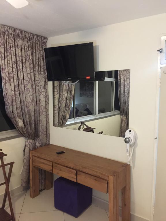 South Coast Beachfront Holiday Apartments Amanzimtoti Luaran gambar