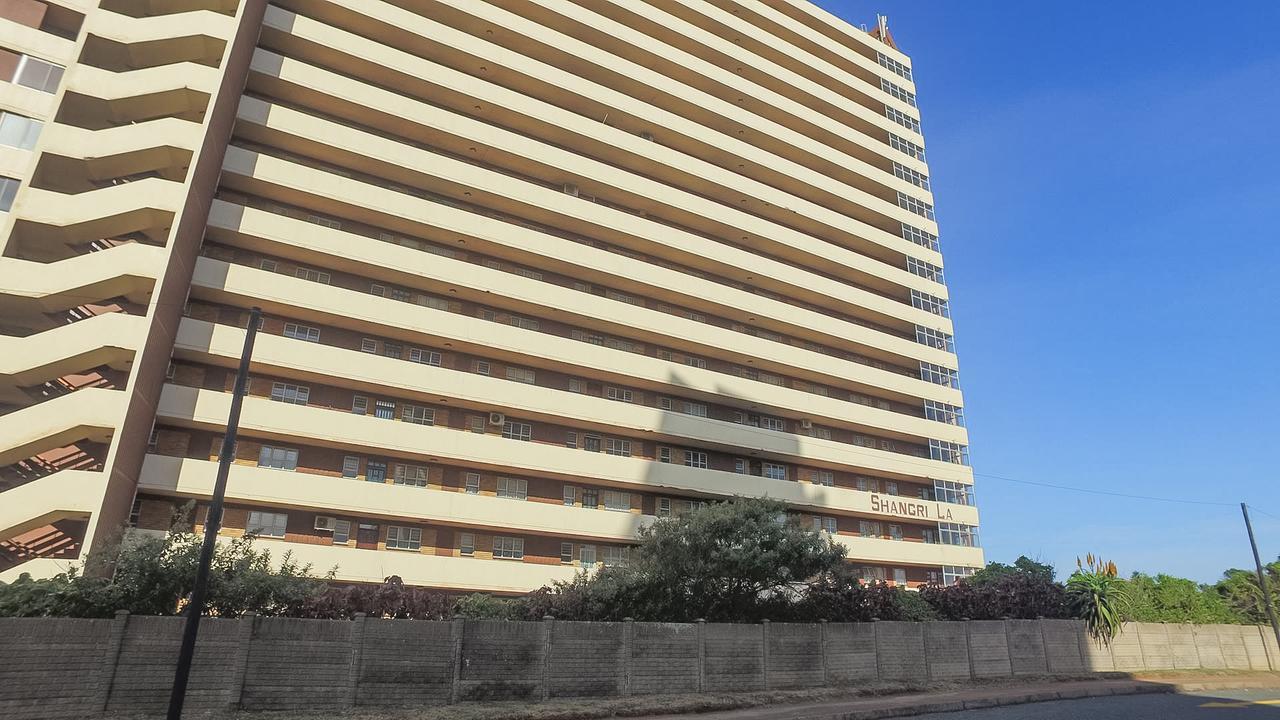 Shangri-La Beach Front Holiday Apartments Amanzimtoti Luaran gambar