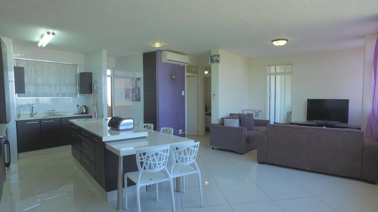 Shangri-La Beach Front Holiday Apartments Amanzimtoti Luaran gambar