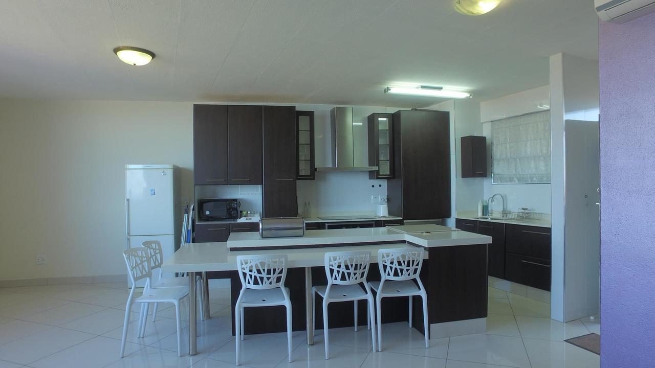 South Coast Beachfront Holiday Apartments Amanzimtoti Luaran gambar